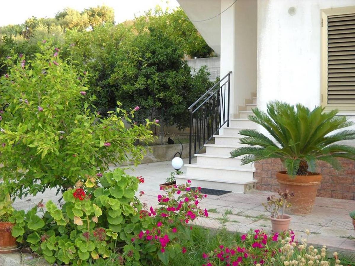 B&B Apollonia Roseto Capo Spulico Exterior foto